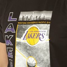 LA Lakers Court Photo Tee Svart