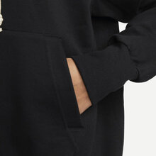 DQ5818-010-Nike-Standard-Issue-Hoody-Svart-Ficka-Basketshop.se