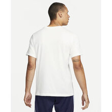DR7645-133-Nike-Freak-Tee-Rygg-Basketshop.se
