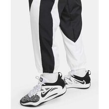 FB6966-010-Nike-Starting-5-Woven-Pants-Mudd-Basketshop.se