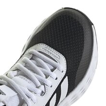 GW1552_9_FOOTWEAR_Photography_Detail-View-2_white