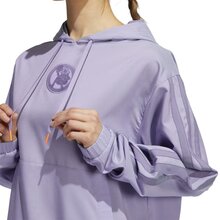 HE1264_8_APPAREL_On-Model_Detail-View-1_white