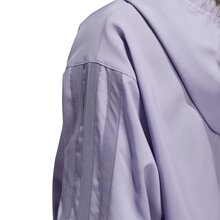 HE1264_9_APPAREL_On-Model_Detail-View-2_white
