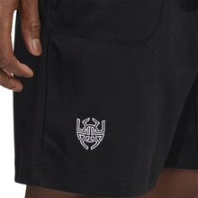 HI5828_6_APPAREL_On-Model_Detail-View-1_white