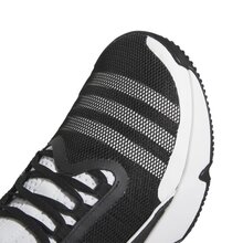 HQ1020_8_FOOTWEAR_Photography_Detail-View-1_white