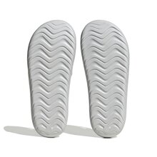 ID7188_4_FOOTWEAR_Photography_Bottom-View_white