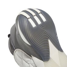 IE9257_9_FOOTWEAR_Photography_Detail-View-2_white
